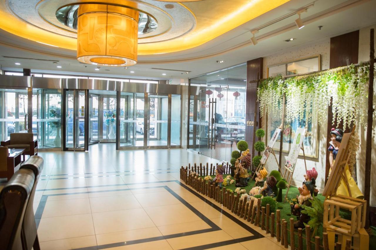 Qingdao Blue Horizon Hotel - Licang Εξωτερικό φωτογραφία