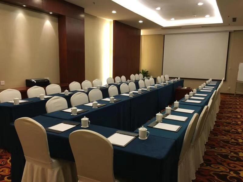 Qingdao Blue Horizon Hotel - Licang Εξωτερικό φωτογραφία